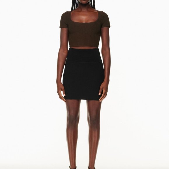 Aritzia Babaton sculpt knit mini skirt - Picture 5 of 9